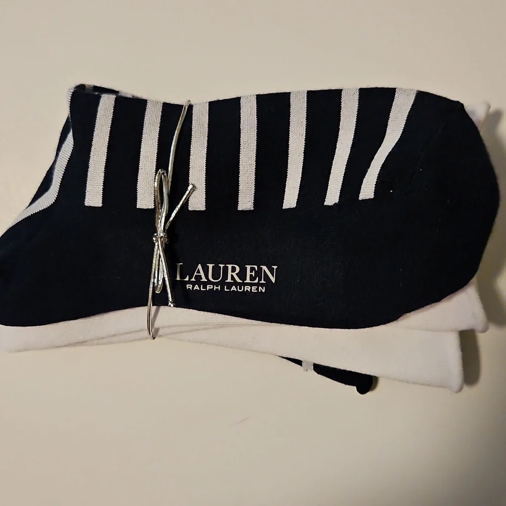Ralph Lauren Women's Stretch Crew Socks, 2 Pair - Picture 5 of 5